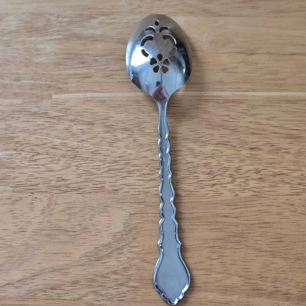 Oneida CELLO Stainless Pierced Serving Spoon 8 3/8